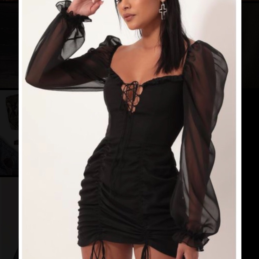 LUCY IN THE SKY: puff sleeve dress